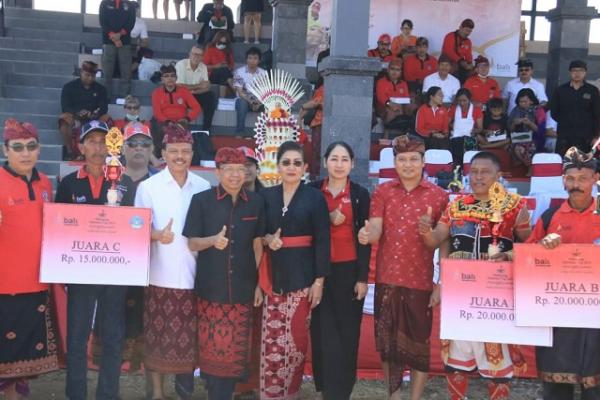 Gubernur Bali Wayan Koster berharap Makepung Gubernur Cup yang kembali kali pertama digelar akan menjadi agenda tahunan serta masuk dalam daftar kalender pariwisata.