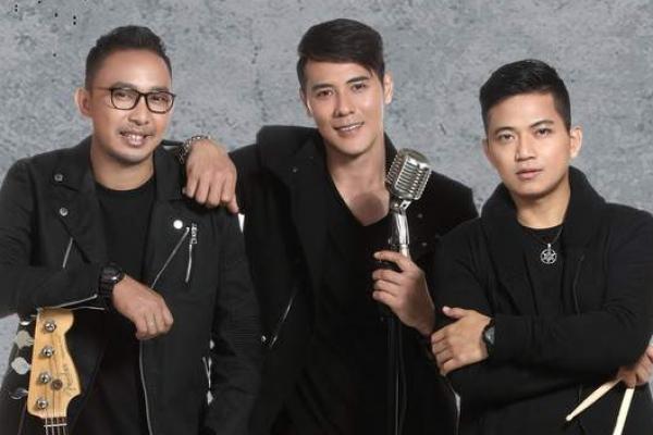 Lama tidak muncul, grup band Papinka banyak mendapatkan pertanyaan dari para penggemarnya di Indonesia dan negeri tetangga.