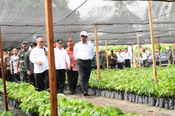 Sektor pertanian dan perikanan Indonesia memiliki kontribusi penting bagi pertumbuhan dan pembangunan ekonomi nasional.