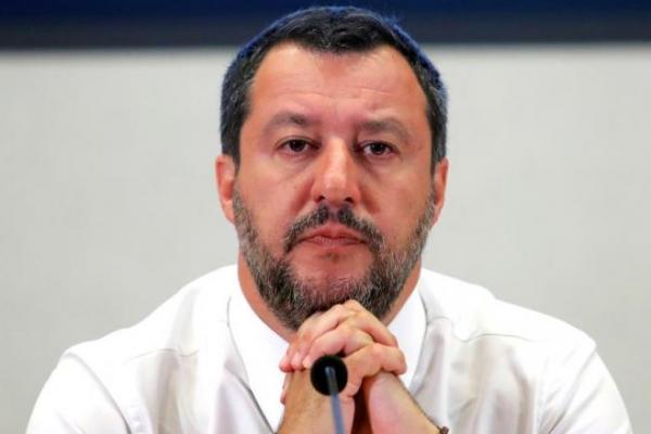 Salvini, juga Wakil Perdana Menteri Italia, mengkritik peran sentral yang dimainkan oleh Perancis dan Jerman dalam menetapkan kebijakan migrasi untuk Uni Eropa.