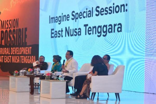 Nusa Tenggara Timur memiliki karakteristik alam yang keras, sebagian wilayahnya susah air, kering, infrastruktur kurang sehingga aktifitas ekonomi kurang efisien.