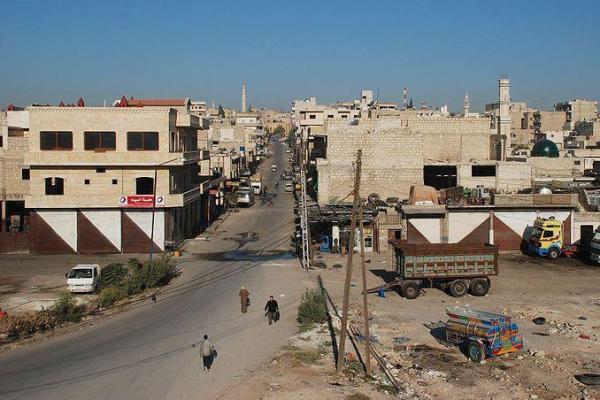 Serangan udara dan darat oleh pasukan pemerintah Rusia dan Suriah di provinsi Idlib menewaskan 59 orang