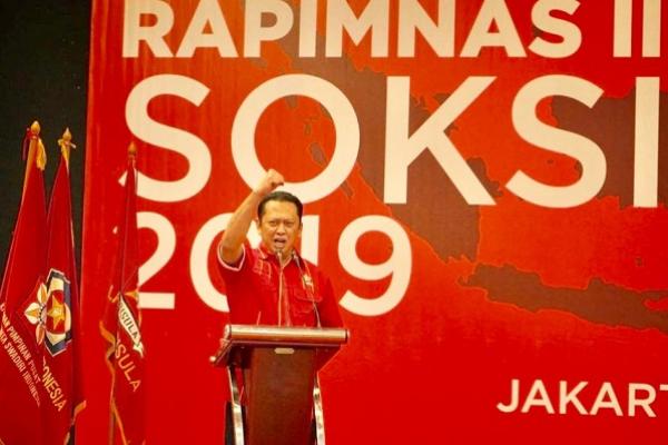 Ketua DPR RI Bambang Soesatyo menegaskan para elit politik ketika berbicara politik dan demokrasi jangan hanya berbicara tentang kekuasaan semata saja.