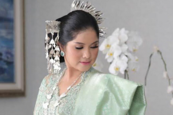 Tak dimungkiri jika Annisa Yudhoyono dikenal menyukai kebaya seperti mendiang ibu mertua tercinta, Ani Yudhoyono. 