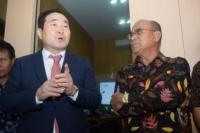 Prestasi "Biasa Saja" Rektor Asing Pertama Indonesia