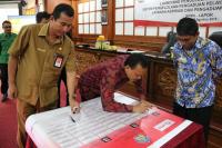 Sekda Bali Dewa Made Indra Ajak Masyarakat Kenali Aplikasi SP4N-LAPOR