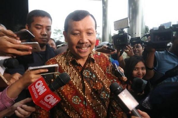 Komisi Pemberantasan Korupsi (KPK) mengagendakan pemeriksaan terhadap Sekretaris Daerah Jawa Barat nonaktif Iwa Karniwa sebagai tersangka kasus suap perizinan proyek Meikarta milik Lippo Group.