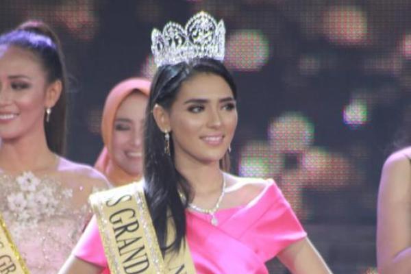 Miss Grand Indonesia dinobatkan kepada Sarlen Jones dari NTT. Seperti apa sosoknya?