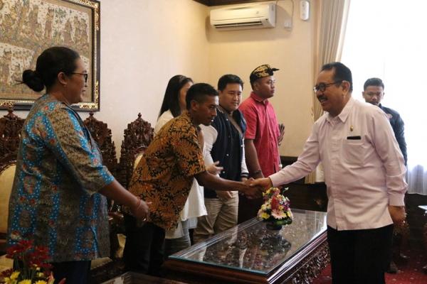 Wakil Gubernur Bali Tjokorda Oka Artha Ardana Sukawati (Cok Ace) menyambut baik dan menyampaikan apresiasi atas inovasi pengembangan olahraga bahari SUP di Bali dan berharap bisa mendongkak pariwisata olahraga (Sport tourism).