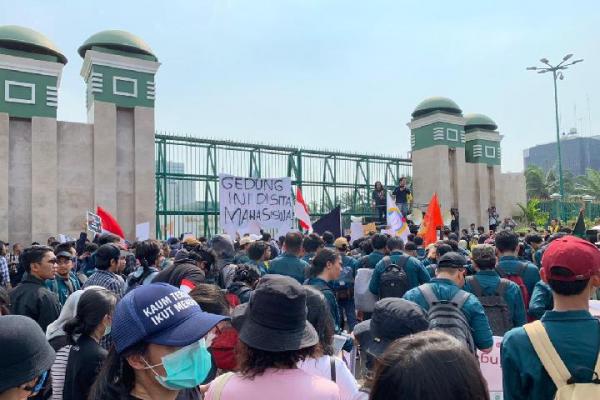 UNICEF meminta ada perhatian pada ketentuan khusus untuk anak-anak dalam sistem peradilan pidana Indonesia yang terlibat demonstrasi.
 
 