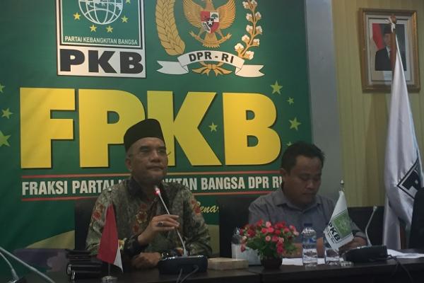 Dewan Pengurus Pusat Partai Kebangkitan Bangsa (DPP PKB) mengajak masyarakat untuk berhenti saling tuduh dan saling menyalahkan atas bencana Kebakaran Hutan dan Lahan (Karhutla) di Kalimantan Tengah dan Riau.