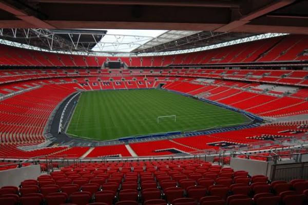 UEFA telah memilih St. Petersburg, Munich dan London (Wembley) untuk menjadi tuan rumah final Liga Champions dari 2021 hingga 2023.
