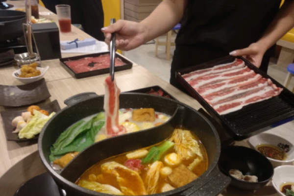 Kitamura menjadi terobosan konsep F&B dari Kulo Group yang mengusung kuliner all you can eat (AYCE) shabu-shabu Jepang berkualitas dengan harga terjangkau.