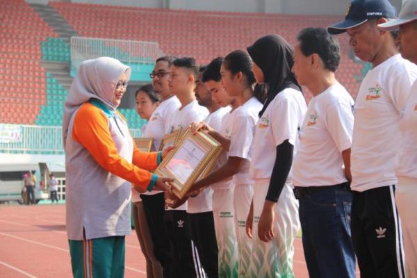 Bupati Bogor, Ade Yasin mengatakan, penghargaan di berikan kepada Insan Olahraga yang berperan aktif terhadap peningkatan budaya dan prestasi olahraga di Kabupaten Bogor.