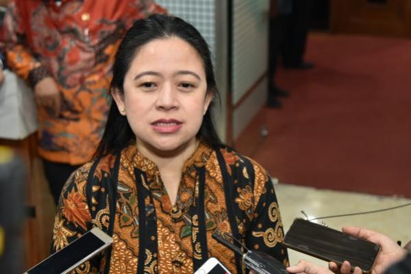 Ketua DPR Puan Maharani mengimbau agar masyarakat tidak takut dan tetap melakukan aktivitas. Hal itu terkait aksi teror bom bunuh diri yang terjadi di Polrestabes Medan, Sumatera Utara, Rabu (13/11).