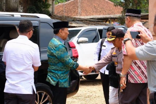 Pelaku penusukan terhadap Wiranto di Pandeglang, Banten diduga terkontaminasi radikalisme Isis.