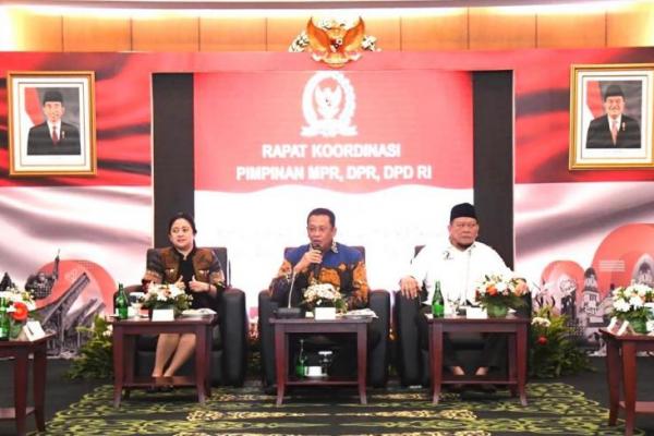 Ketua MPR RI Bambang Soesatyo mengetuk kebesaran hati seluruh rakyat Indonesia untuk bersama-sama menjaga kekhidmatan acara pelantikan Presiden