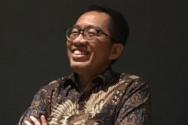 Ketua Komisi VI DPR RI, Faisol Reza mencontohkan ketika perusahaan penerbangan itu diduga mempercantik laporan keuangannya pada tahun 2018. Laporan keuangan Garuda Indonesia disebut janggal lantaran tiba-tiba meningkat drastis.