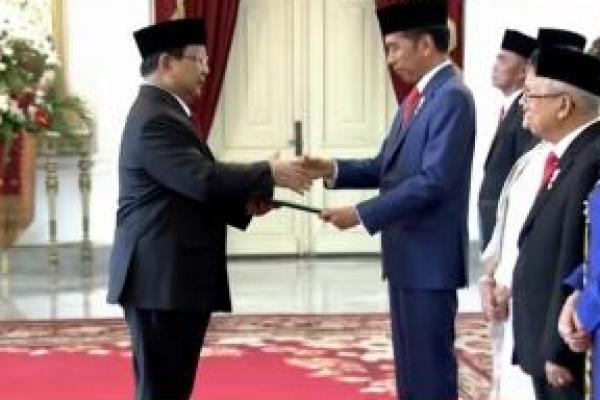 Prabowo Subianto Djojohadikusumo resmi terpilih menjadi Menteri Pertahanan dalam Kabinet Indonesia Maju Presiden Joko Widodo dan Wapres Ma’ruf Amin