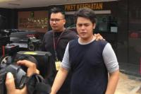 Didakwa Berlapis, Trio Ikan Asin Terancam 12 Tahun Penjara