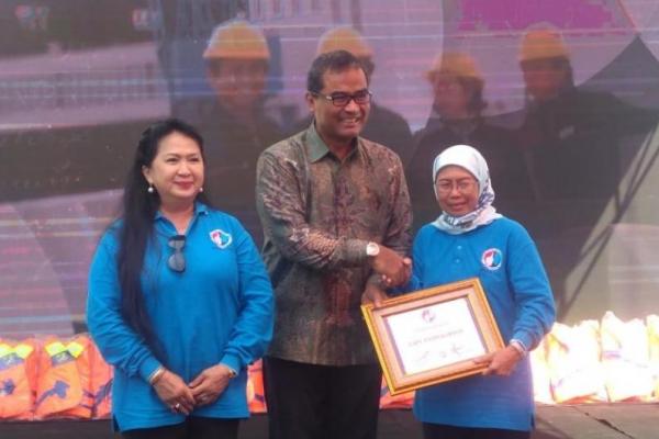 Pemberian penghargaan dilakukan oleh Dirjen Perhubungan Laut, R. Agus H. Purnomo di Pelabuhan Labuan Bajo, Nusa Tenggara Timur (NTT), Jumat (20/9/2019).