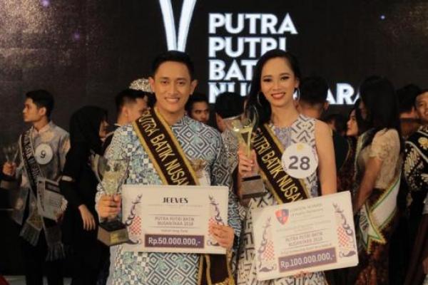 Ikatan Pecinta Batik Nusantara (IPBN) kembali menyelenggarakan ajang pemilihan Putra Putri Batik Nusantara. Ini para pemenangnya. 
 