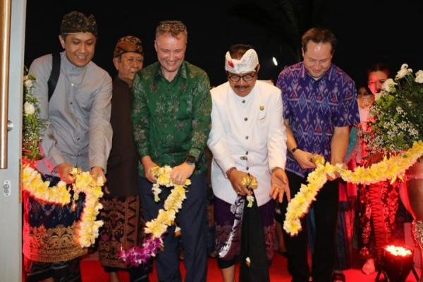 Wakil Gubernur Bali Tjokorda Oka Artha Ardhana Sukawati atau yang akrab disapa Cok Ace menyambut positif kehadiran pusat kreatifitas dan kebugaran lansia.