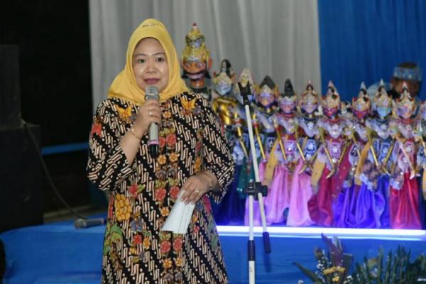 Pagelaran Seni Budaya (PSB) Wayang Golek dalam rangka Sosialisasi Empat Pilar MPR, kembali menyambangi masyarakat Tatar Pasundan, tepatnya di kota Cibinong, Kabupaten Bogor, Jawa Barat