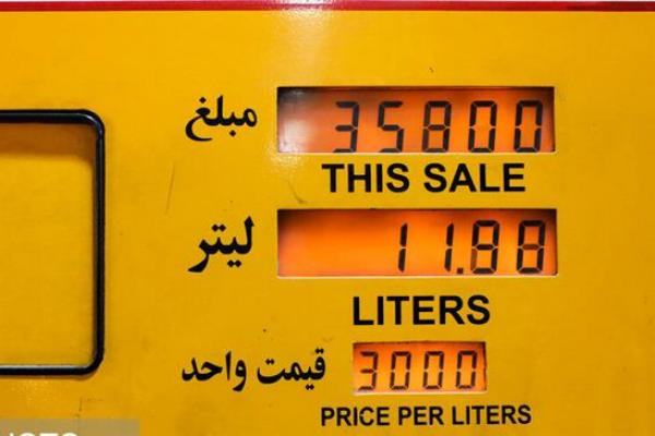 Tahun ini pertama kalinya Iran mengekspor bensin, tetapi harga pompa bensin yang murah membuat pejabat Iran mengupayakan rekor permintaan baru di tengah negara itu menghadapi sanksi Amerika Serikat (AS) yang paling ketat.