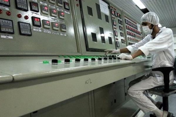 Iran mulai memperkaya uranium dengan kaskade keempat, atau cluster, mesin IR-2m canggih di pabrik bawah tanah Natanz.