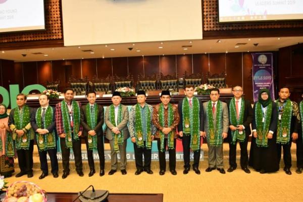 Wakil Ketua MPR RI Hidayat Nur Wahid (HNW) menyatakan apresiasinya kepada generasi muda Islam Indonesia yang tergabung dalam Organisation of Islamic Cooperation (OIC) Youth Indonesia