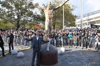 Fans Rusak Patung Ibrahimovic di Stadion Malmo
