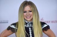 Hubungan Percintaan Avril Lavigne dan Anak Miliarder Texas Kandas