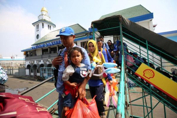 Setidaknya 100 Kepala Keluarga (298 jiwa) warga Provinsi Jawa Timur hendak menjemput harapan di tanah transmigrasi Kabupaten Bulungan, Kalimantan Utara