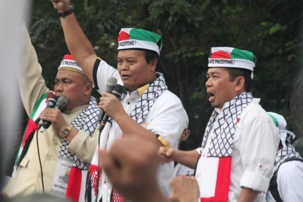 Indonesia seharusnya meningkatkan pembelaannya terhadap bangsa Palestina selaku bagian dari masyarakat dunia yang menjunjung tinggi nilai-nilai kemanusiaan