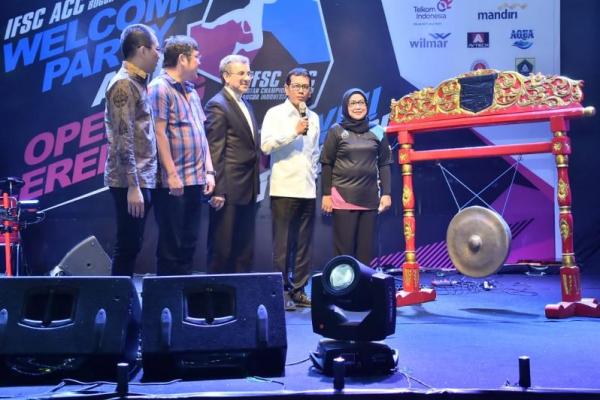 Begitu banyak potensi terpendam di Kabupaten Bogor untuk dikembangkan sebagai pariwisata, bahkan bisa dikolaborasikan dengan sektor olahraga dan bidang kreatif sebagai pendongkrak perekonomian.
 
 