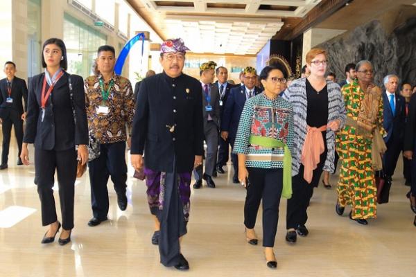 Wakil Gubernur Bali Tjokorda Oka Artha Ardana Sukawati (Cok Ace) menghadiri pembukaan Bali Democracy Forum ke 12 Tahun 2019  di BNDCC, Nusa Dua, Kamis (5/12).