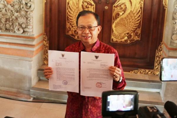 Semenjak tahun 2005 lalu, berbagai komponen masyarakat menginginkan agar Provinsi Bali memiliki payung hukum berupa UU yang bisa dipakai untuk memperkuat keberadaan Bali dengan kekayaan dan keunikan adat-istiadat.