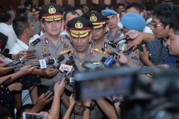 Salah satu penyebab masih maraknya peredaran narkoba di Indonesia karena narapidana yang mampu mengendalikan peredaran narkoba dari dalam lembaga pemasyarakatan