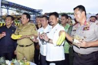 Mentan SYL Lepas Ekspor Senilai Rp 181 Miliar dan Panen Pedet Sapi di Lampung