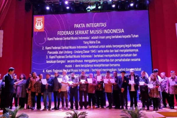 Musisi Indonesia semakin terpacu dan semangat dengan adanya sebuah wadah baru yang diberinama Federasi Serikat Musisi Indonesia.