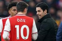 Arsenal Coret Nama Ozil dari Skuat Liga Europa