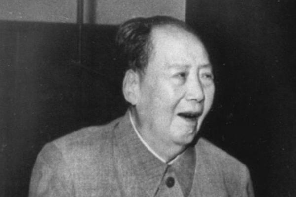 Pada 6 Januari 1950, Inggris secara resmi mengakui pemerintahan komunis China