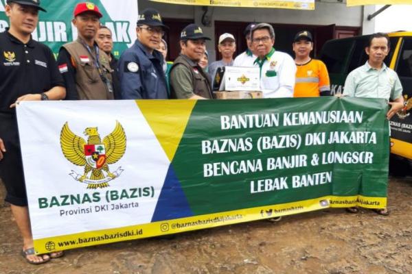 Baznas DKI Jakarta terjunlangsung ke wilayah korban banjir bandang di Lebak, Banten. 