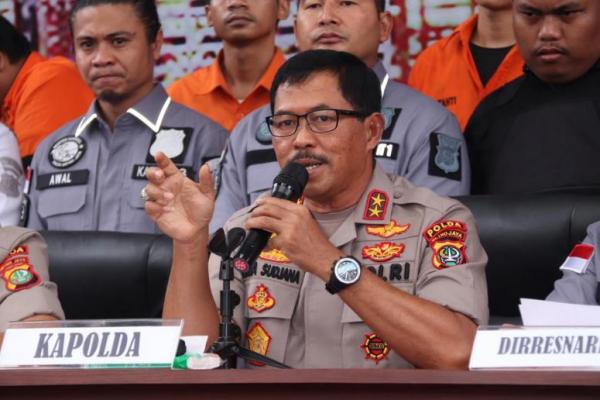 Tindak kejahatan di Jakarta meningkat 10 persen dari minggu sebelumnya. Polda Metro Jaya terus menjaga kondusifitas.