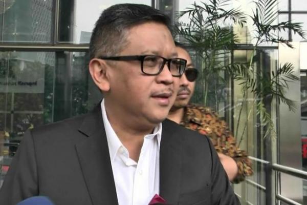 KPK memeriksa Sekretaris Jenderal (Sekjen) PDI Perjuangan (PDIP) Hasto Kristiyanto terkait kasus dugaan suap terhadap mantan Komisioner KPU, Wahyu Setiawan.