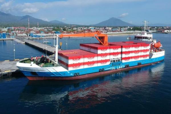 Kapal berbendera Indonesia yang masih menggunakan bahan bakar dengan kandungan sulfur lebih besar dari 0,5 % m/m, agar dilengkapi dengan Sistem Pembersih Gas Buang.