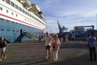 Setelah Kapal Cruise MV The World, Kini MV Boudicca Asal Bahamas Berlabuh di Ambon