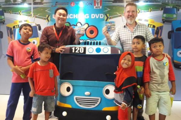 Animasi Tayo asal Korea menyita perhatian anak-anak Indonesia. Kurang 3 bulan DVD nya laris hingga 500 ribu keping.