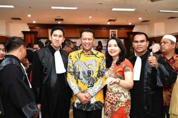 Ketua MPR RI Bambang Soesatyo mengajak para advokat untuk menjadi pembela keadilan, tidak semata menjadi pembela klien tanpa pijakan moral.